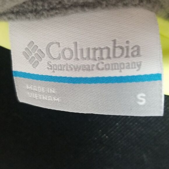 COLUMBIA Quilted Zip Front Vest - Picture 8 of 10